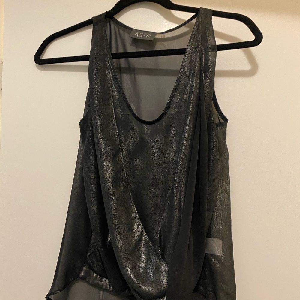 ASTR Blouse in silver in size Small